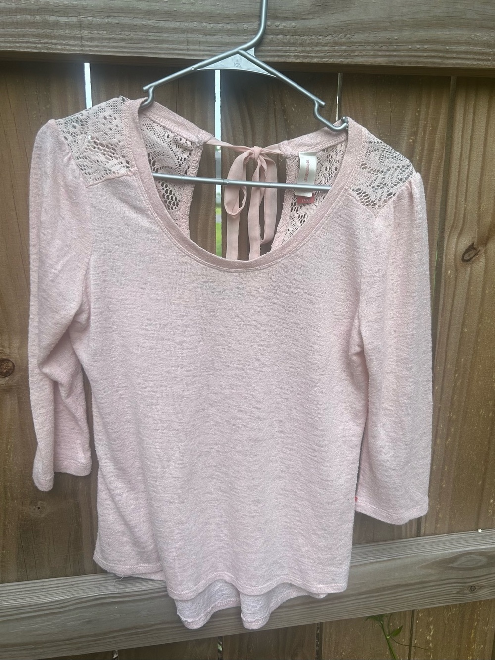 No Boundaries Light Pink Lace Shoulder Tie-Back Tunic size 7/9 medium